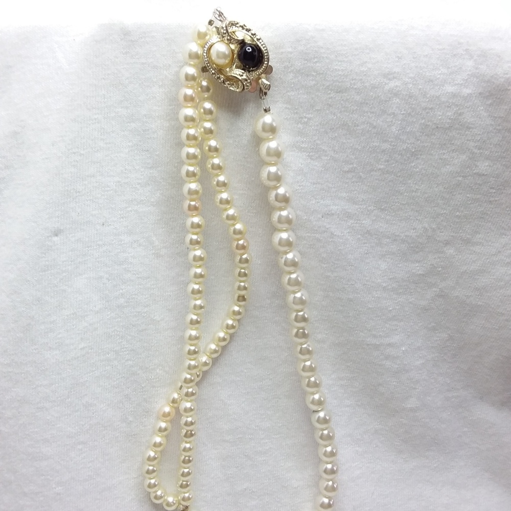 Necklace - Picture 2 of 2